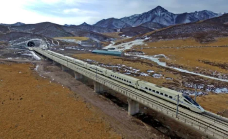 新疆和西藏有没有铁路（乌鲁木齐到和田高铁）2