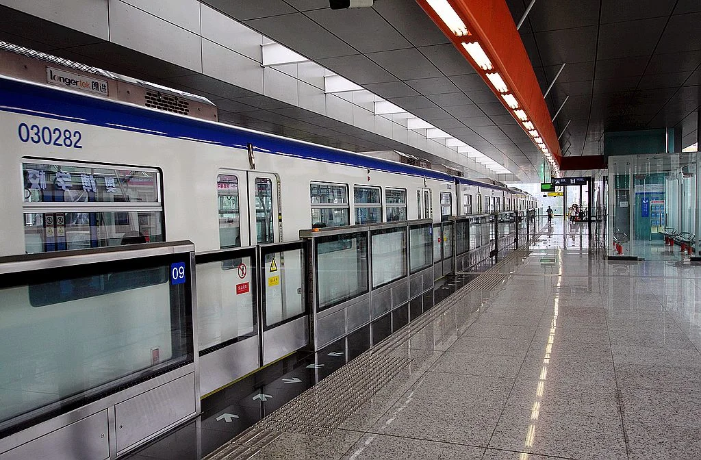 重庆轻轨三号线运行时间是怎么安排的早上几点开始运行晚上几点停运(重庆地铁三号线时间表和路线图)5