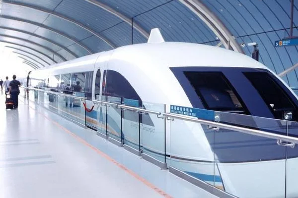 上海地铁上面的插头让充电么(地铁站可以充电么)1