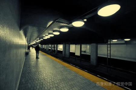 资宝成如何解释杭州地铁坍塌事故的原因（杭州在建地铁冒水）2