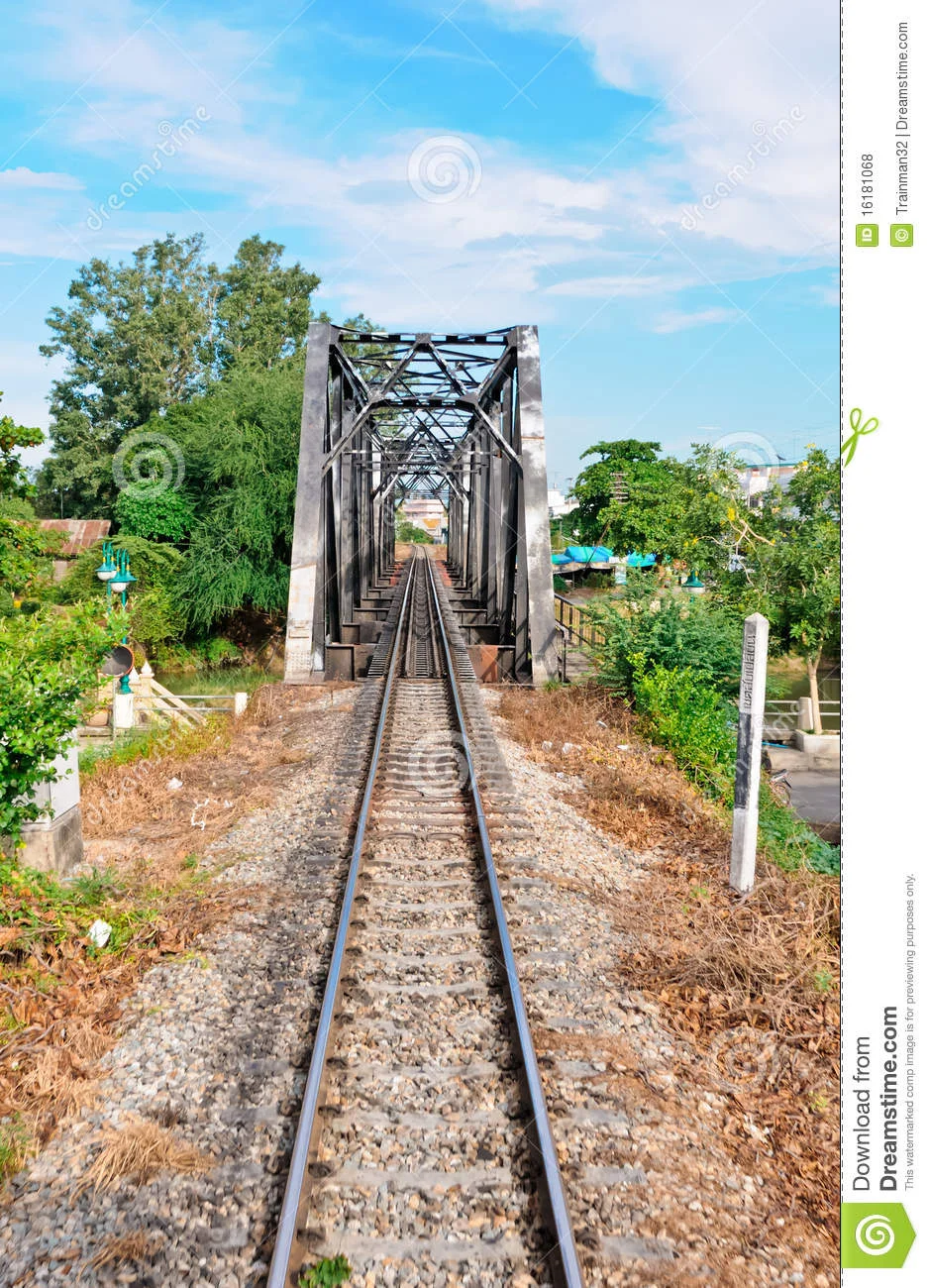 中老铁路是哪到哪的铁路了全长多少公里了（中老铁路污染）8