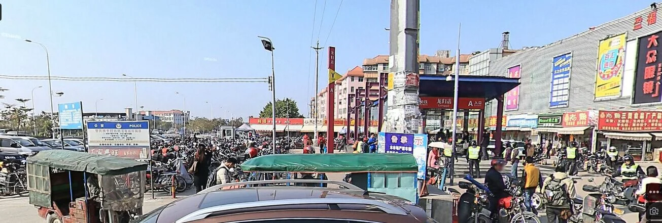 问一下广州在地铁站附近的停车场(龙归地铁站有停车场吗)