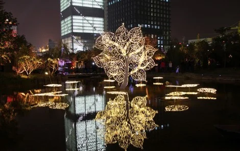 珠江新城地铁站有什么出口哪个出口最方便走去花城广场(珠江新城地铁哪个出口是花城广场)