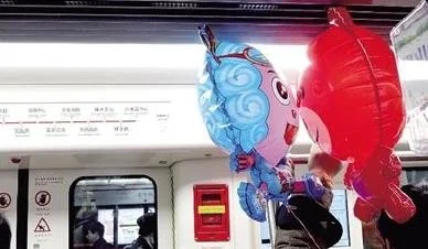 上海迪斯尼气球不能带上地铁怎么办呢（上海地铁能不能带气球）2