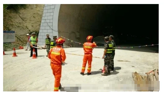 中老铁路国内段隧道终于通了历时多少天（玉磨铁路隧道塌方最新消息）