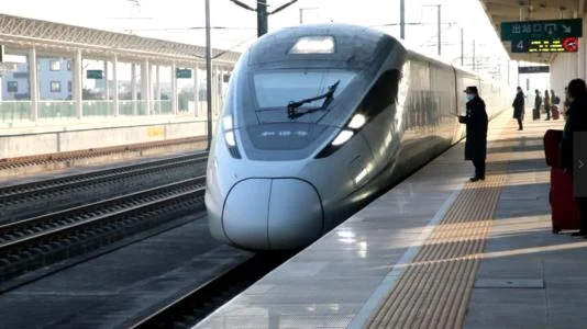 终于知道高铁为什么能盈利了!!!（高铁难盈利）