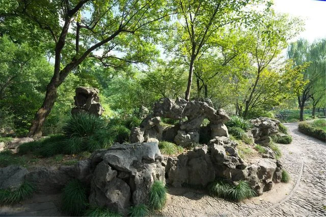 坐汉口火车站到武昌火车站坐地铁要多长时间(贵阳轨道交通1号线首通)