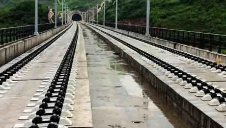 高速铁路扣件是什么材质的（铁路扣件组成）3