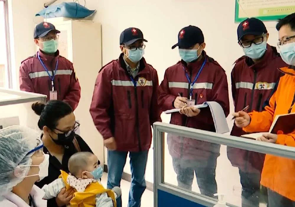 “把武汉画进地铁里”活动详细情况(武汉地铁快闪)2