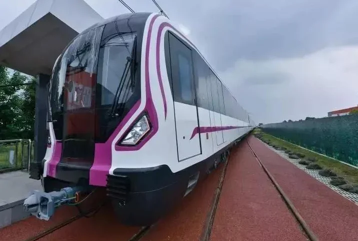 深圳地铁为什么都印有港铁的标志（深圳地铁和港铁哪个好）1