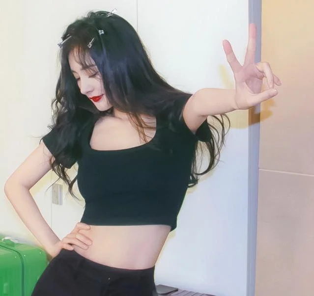 昨天突然发现一部动画片我吐血了叫高铁什么的和铁胆火车侠一样能变身一样的画风可是画的质量好(高铁图片卡通)2