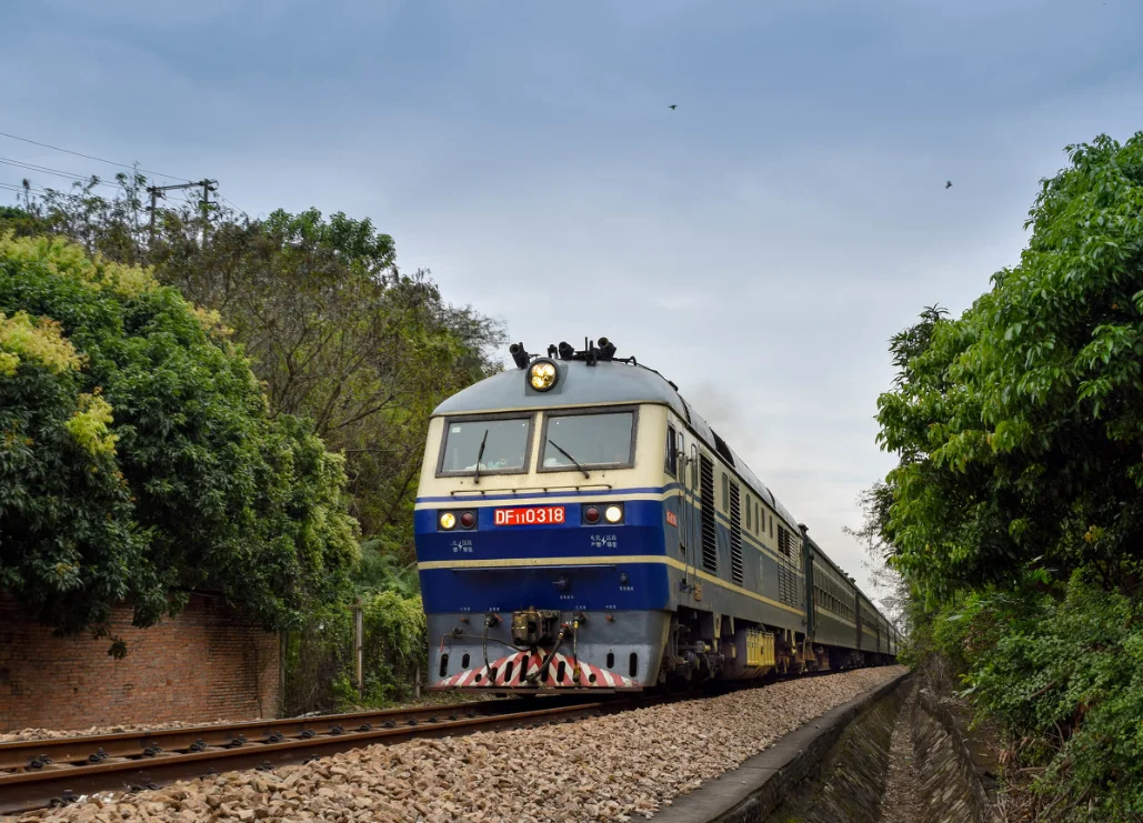2018年7月22上海有台风地铁还开吗(南京8级台风地铁停运)1