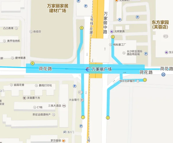 长沙地铁2号线的出入口（万家丽地铁站2号出口）2