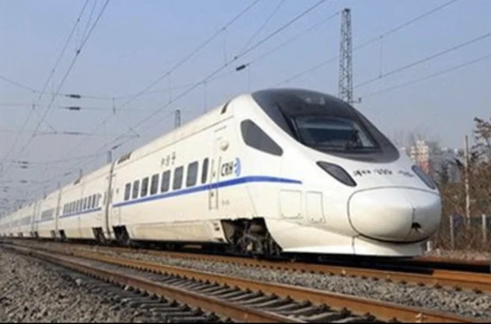 高铁票分四个等级分别为商务座、特等座、一等座以及二等座（高铁座位价格）