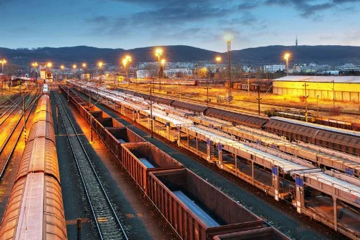 铁路运输的特点（铁路运输的作用）