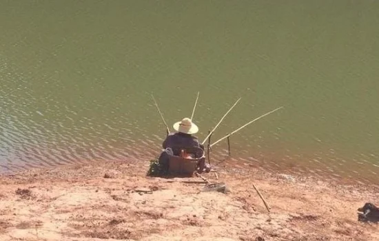 南京马群地铁站附近哪有免费钓鱼的好地方啊上次去了五棵松的一个小湖结果被 赶了！！！钓鱼地真难找（南京钓鱼地铁）1