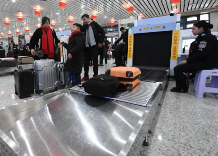 广州地铁暖宝宝能带上地铁吗(西安地铁可以带暖宝宝吗)3