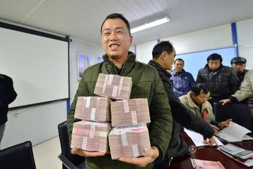 智能交通的数据采集（南京地铁温情报站）