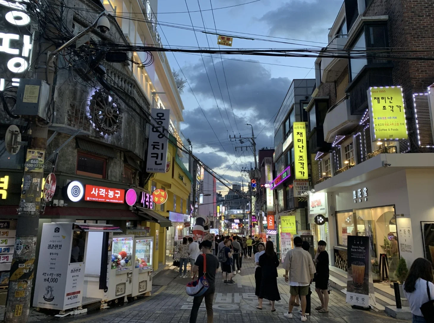 请问在韩国梨泰院到弘大应该坐地铁几号线（梨泰院地铁站）4