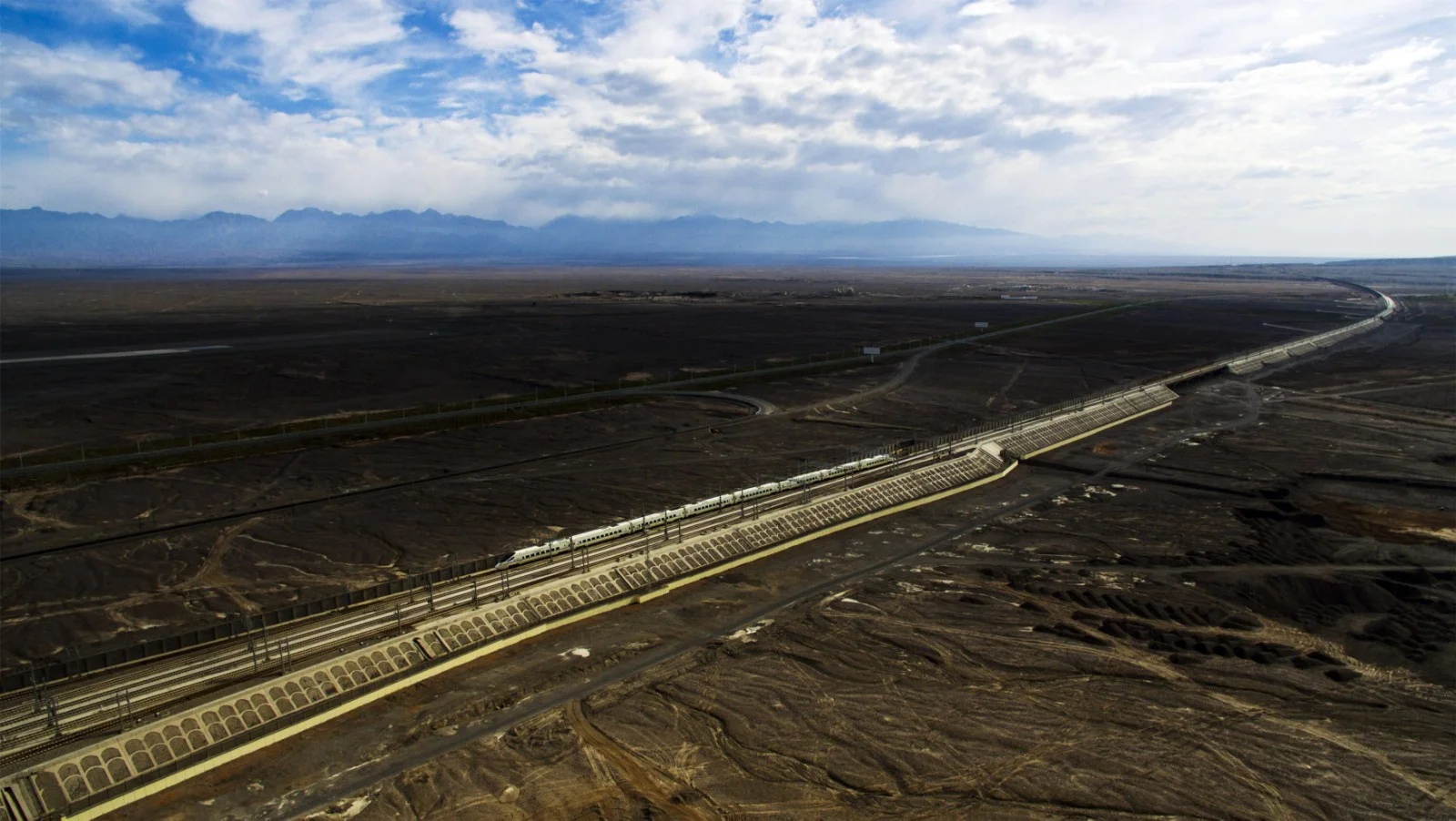 美国为什么没有高铁铁路也很少(美国没有高铁吗)4