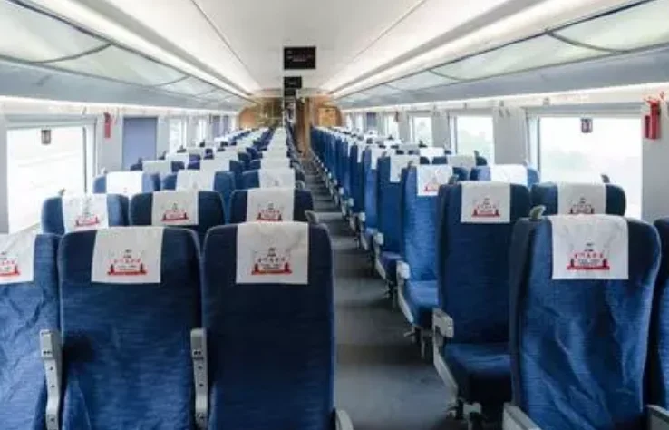 高铁座位号码10A 10B 10C挨着一排吗（高铁车座号）