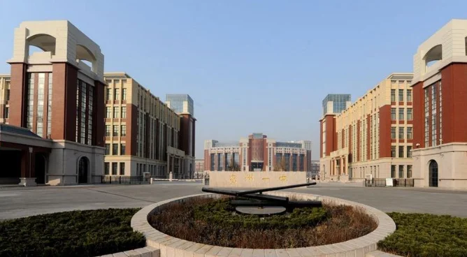 正规的铁路学校有哪些（济宁铁路学校）