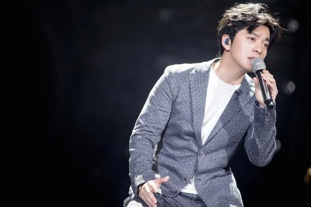 十点半的地铁的歌词(十点半的地铁站吉他谱)4