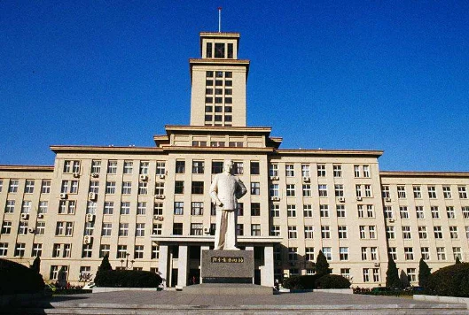 天津城建大学的学校地址（天津大学继续教育学院地铁）