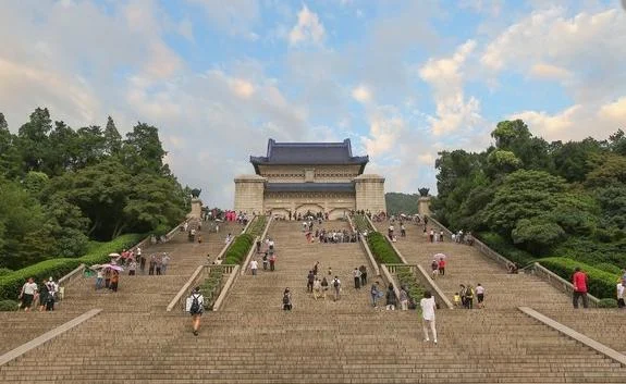 想去南京有没有地铁游玩攻略（去南京旅游怎么搭地铁方便）