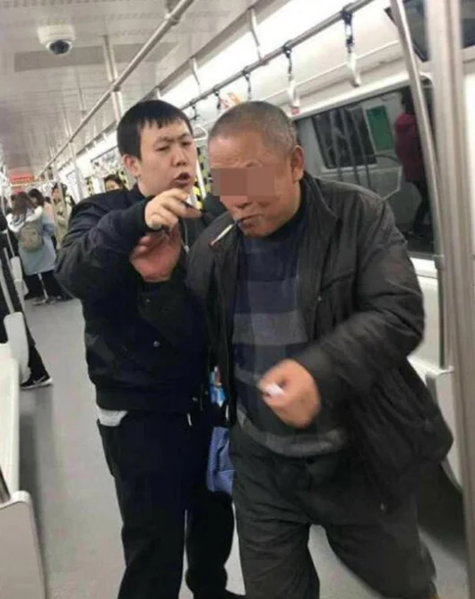 醉酒的人进入地铁站属于什么行为（地铁站小偷救人醉汉）