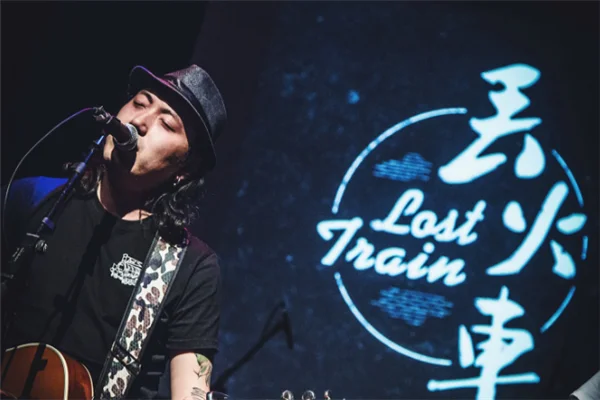 中国最好玩的地方有哪些（尼泊尔铁路）4