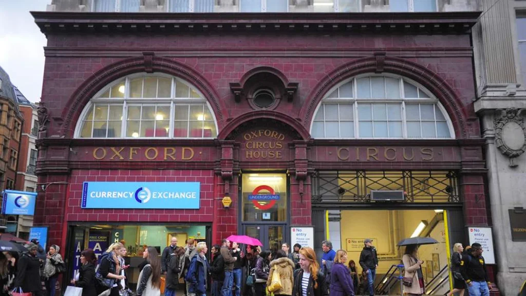 伦敦地铁的乘坐指南（伦敦地铁站贴纸）4