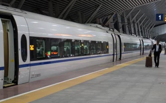 高铁站厕所抽烟会被发现吗（高铁候车厅厕所抽烟）