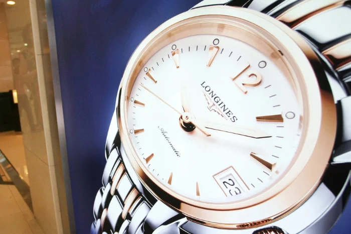 最早进入中国的瑞士手表有哪些品牌（浪琴铁路）2