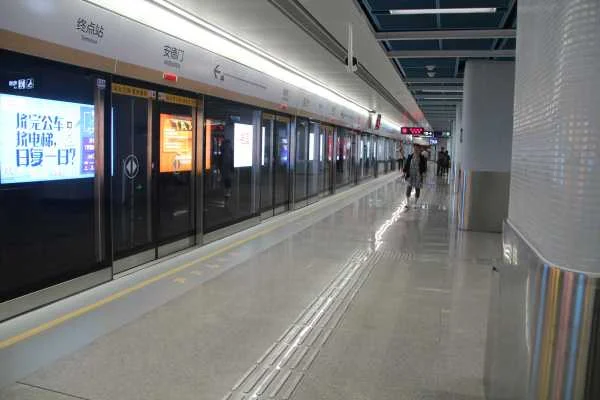 南稍门地铁站出口从哪个口出来可以坐258（地铁进站门怎么对准出口门）2