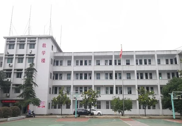 谁知道湖南株洲铁路学院是几本吗(株州铁路学校)2