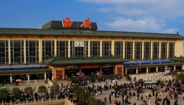 从西安火车站坐地铁到西安北站怎样走（西安火车站到西安北站坐地铁需要多长时间）2