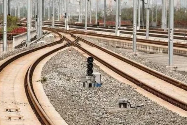 铁路铺轨方法（中国高铁铺轨）4