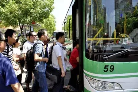 武汉电子公交卡换乘免费吗（武汉公交地铁换乘优惠）