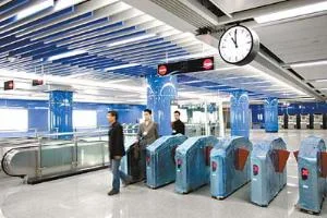 广州万胜围站B出口（地铁4号线）怎么走（广州万胜围地铁站出口）