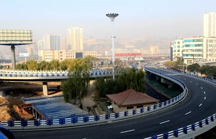 我国铁路网中的“八纵八横”具体指的什么(神朔铁路里程)3