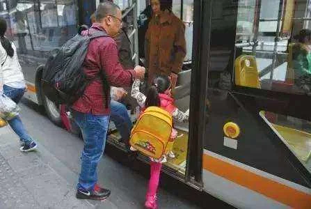 成都地铁如何收费（儿童身高成都地铁免票）