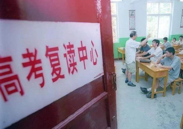 成昆铁路崩塌没有先进的仪器替代人工进行补救吗（铁路临场）1