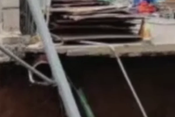 石家庄地铁2号线为什么不延长到南三环（石家庄地铁站塌陷）2