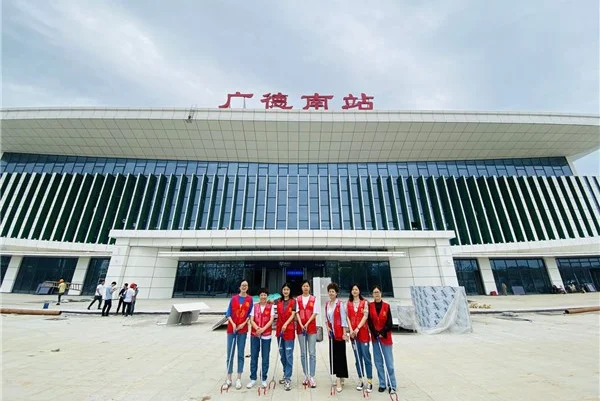 高铁的人工客服电话是多少（长兴到安庆的高铁）3