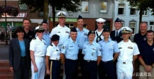 军运会时美国人在公交车还是地铁投毒录相是真的吗（武汉军运会美国大兵地铁视频）