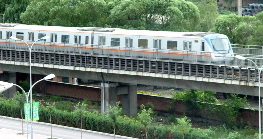 深圳地铁可以带红酒吗求解急（武汉市地铁能带红酒吗）