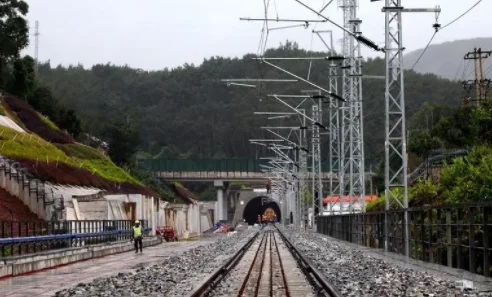 越南的铁路是窄轨还是宽轨（越南中文铁路）6