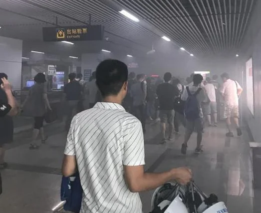 2011年9月27日下午上海地铁十号线列车追尾事故发生原因是什么（上海地铁10号线出事）