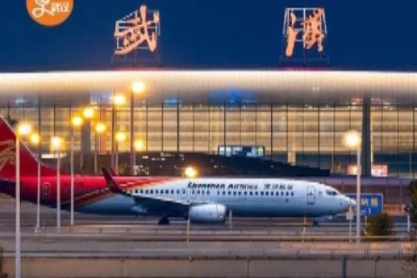 请问一下武汉市的地铁封了吗(武汉地铁解封的视频)5